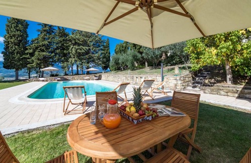 Camerino Villa | 350 m² Villa ∙ 7 bedrooms ∙ 13 guests