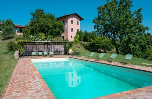 Soglio Villa | 360 m² Villa ∙ 5 bedrooms ∙ 14 guests