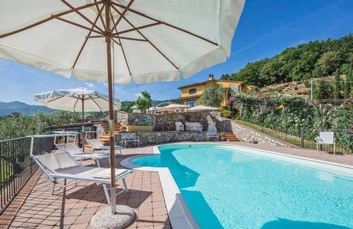 Casalguidi Villa | 368 m² Villa ∙ 6 bedrooms ∙ 14 guests