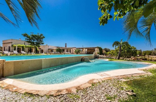 Montesano Salentino House | 369 m² House ∙ 5 bedrooms ∙ 16 guests