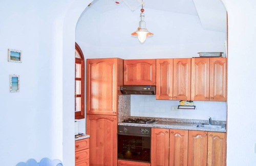 San Teodoro City Centre House | 38 m² House ∙ 1 bedroom ∙ 4 guests