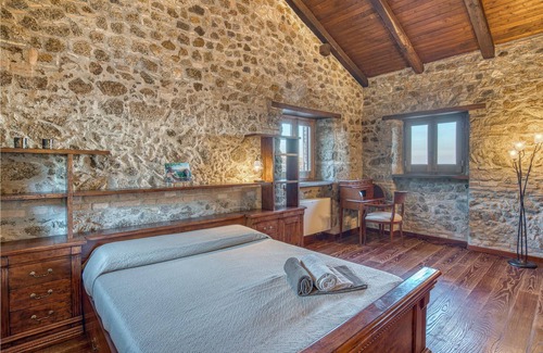 Montepaone Lido House | 4 bedroom accommodation in Montepaone