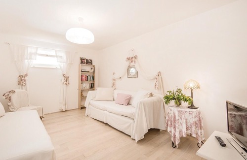 Fornole Apartment | 4 bedroom accommodation in Narni