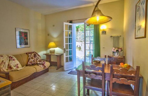 Lizzano in Belvedere Apartment | 40 m² Serviced apartment ∙ 5 guests
