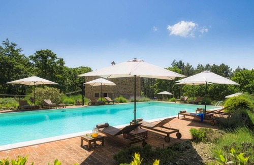 Radicondoli Apartment | 400 m² Apartment ∙ 5 bedrooms ∙ 10 guests