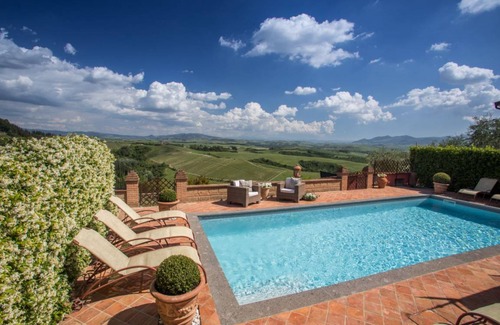 Fabbrica House | 400 m² House ∙ 5 bedrooms ∙ 13 guests