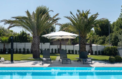 San Benedetto di Lugana Villa | 400 m² Villa ∙ 4 bedrooms ∙ 8 guests