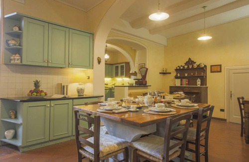 Pistoia Villa | 400 m² Villa ∙ 4 bedrooms ∙ 10 guests
