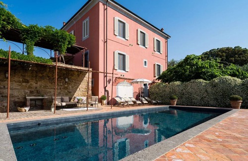 Fabbrica Villa | 400 m² Villa ∙ 5 bedrooms ∙ 13 guests