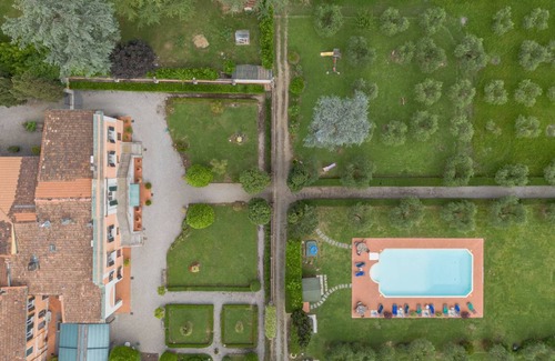 Pistoia Villa | 400 m² Villa ∙ 6 bedrooms ∙ 14 guests