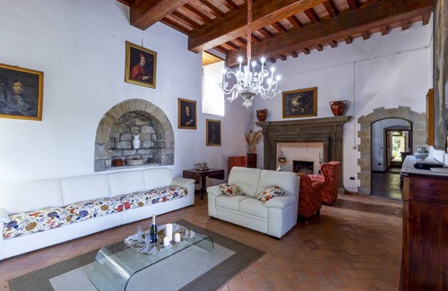 Paciano House | 412 m² House ∙ 6 bedrooms ∙ 12 guests