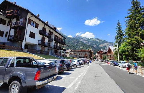 Cesana Torinese Apartment | 43 m² Apartment ∙ 1 bedroom ∙ 4 guests
