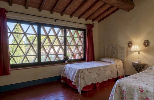 Gambassi Terme Villa | 435 m² Villa ∙ 8 bedrooms ∙ 16 guests