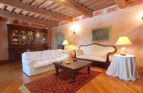 San Venanzo Villa | 450 m² Villa ∙ 5 bedrooms ∙ 10 guests