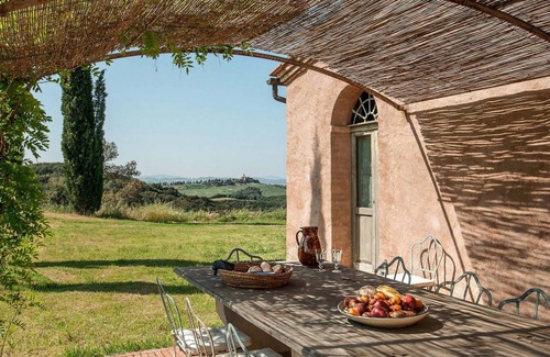 Camigliano Villa | 450 m² Villa ∙ 9 bedrooms ∙ 18 guests