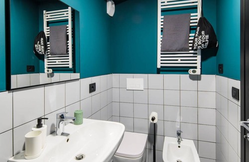 San Giovanni-Chiadino-Rozzol Resort | 4500 m² Private room ∙ 1 bedroom ∙ 1 guest