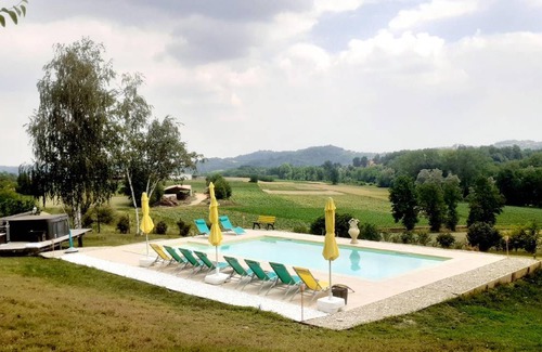 Tigliole House | 480 m² House ∙ 8 bedrooms ∙ 18 guests