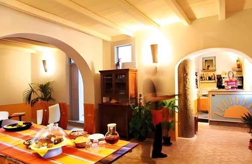 Lipari Historic Centre Apartment | 50 m² Serviced apartment ∙ 2 bedrooms ∙ 6 guests