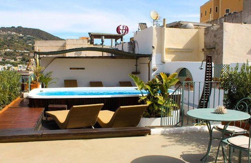 Lipari Historic Centre Apartment | 50 m² Serviced apartment ∙ 2 bedrooms ∙ 6 guests