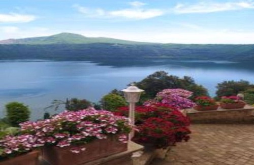 Castel Gandolfo Apartment | 50 m² Apartment ∙ 1 bedroom ∙ 3 guests