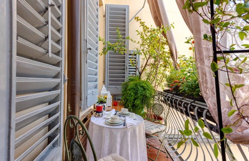 Sant' Ambrogio Apartment | 50 m² Apartment ∙ 1 bedroom ∙ 2 guests