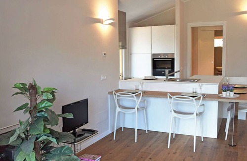 Porto Valtravaglia House | 50 m² House ∙ 1 bedroom ∙ 3 guests