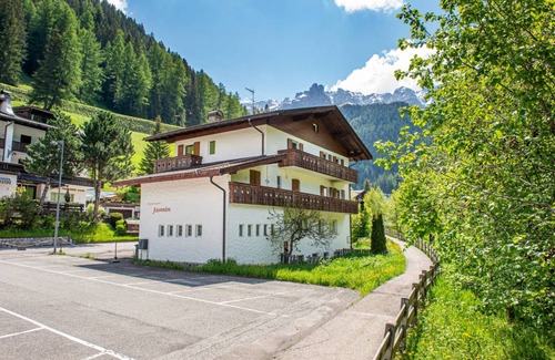 Selva di Val Gardena Apartment | 50 m² Apartment ∙ 1 bedroom ∙ 4 guests