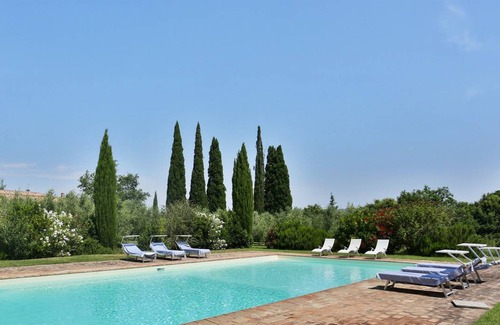 Montalcino Villa | 500 m² Villa ∙ 5 bedrooms ∙ 10 guests