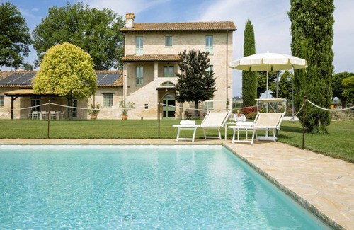 Marsciano Villa | 500 m² Villa ∙ 7 bedrooms ∙ 24 guests