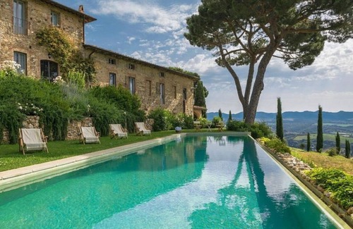 Pievasciata Villa | 500 m² Villa ∙ 7 bedrooms ∙ 14 guests