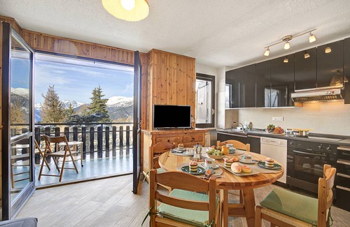 Sauze d'Oulx Apartment | 54 m² Apartment ∙ 2 bedrooms ∙ 6 guests