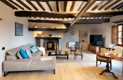 San Giovanni A Cerreto Villa | 540 m² Villa ∙ 6 bedrooms ∙ 12 guests