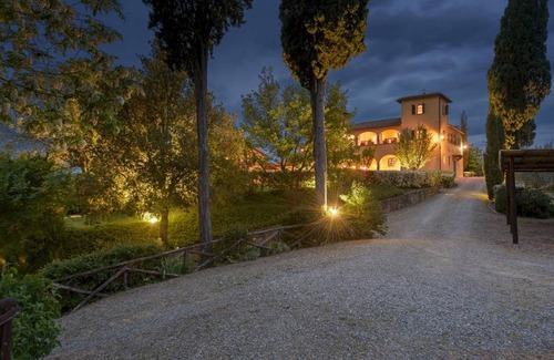 Laterina Villa | 570 m² Villa ∙ 9 bedrooms ∙ 18 guests