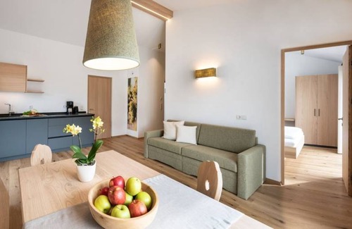 Barbiano Apartment | 58 m² Apartment ∙ 2 bedrooms ∙ 4 guests