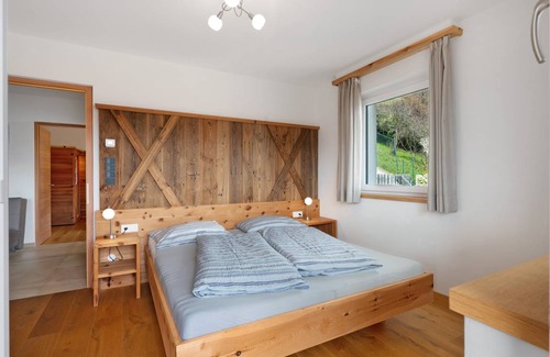 Barbiano Apartment | 60 m² Apartment ∙ 2 bedrooms ∙ 4 guests