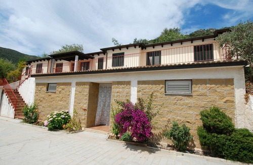 Jerzu Apartment | 60 m² Apartment ∙ 2 bedrooms ∙ 4 guests