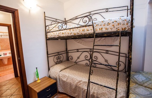 Locri Apartment | 60 m² Apartment ∙ 2 bedrooms ∙ 4 guests