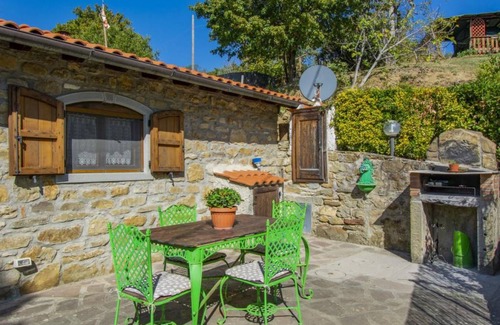 Dicomano Apartment | 60 m² Apartment ∙ 2 bedrooms ∙ 5 guests