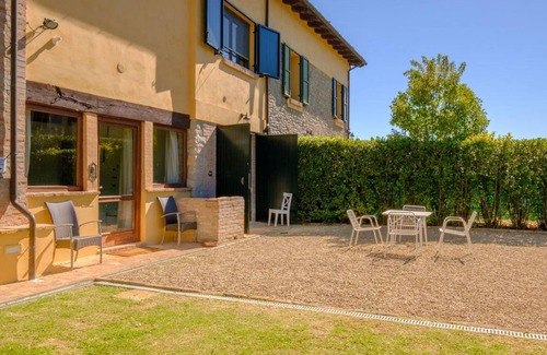 Sasso Marconi Bed & Breakfast | 600 m² Bed and breakfast ∙ 2 bedrooms ∙ 25 guests