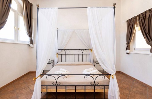 Strassoldo Apartment | 63 m² Apartment ∙ 2 bedrooms ∙ 5 guests