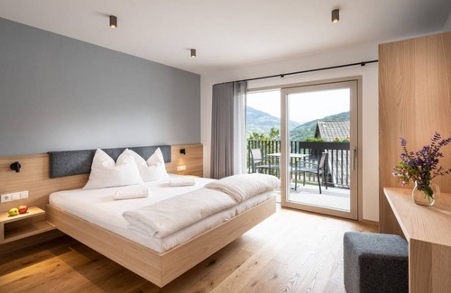 Barbiano Apartment | 65 m² Apartment ∙ 2 bedrooms ∙ 4 guests