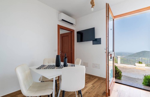 Jerzu House | 65 m² House ∙ 2 bedrooms ∙ 4 guests