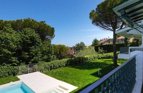 Riccione Villa | 650 m² Villa ∙ 5 bedrooms ∙ 12 guests