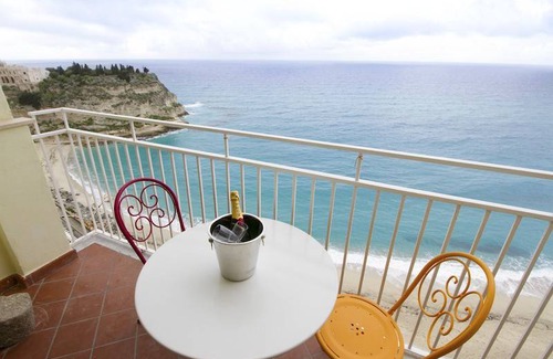Tropea Apartment | 70 m² Apartment ∙ 1 bedroom ∙ 5 guests