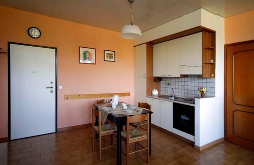 Euroville Apartment | 70 m² Apartment ∙ 1 bedroom ∙ 5 guests