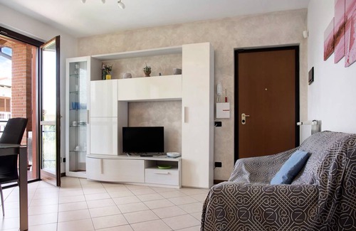 Cocquio-Trevisago Apartment | 70 m² Apartment ∙ 2 bedrooms ∙ 4 guests