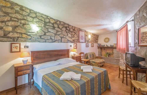 Collesanto Apartment | 70 m² Apartment ∙ 2 bedrooms ∙ 6 guests