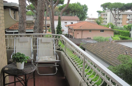Cinquale Apartment | 72 m² Apartment ∙ 2 bedrooms ∙ 4 guests