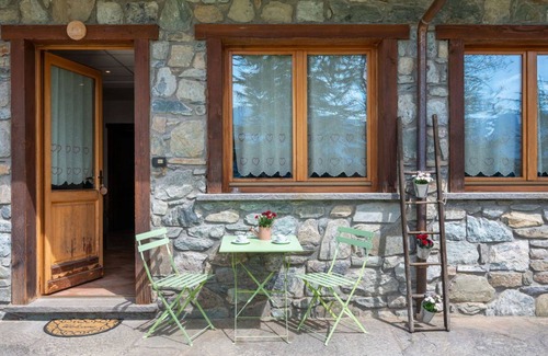 Sarre Apartment | 75 m² Apartment ∙ 2 bedrooms ∙ 4 guests