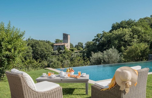 Montelovesco Villa | 750 m² Villa ∙ 10 bedrooms ∙ 20 guests